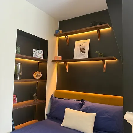 2 Bedrooms Cozy & Stylish, 15min Walk From Eiffel Tower Garden *