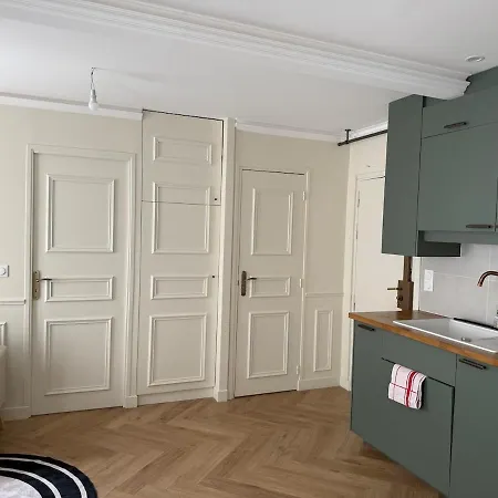 2 Bedrooms Cozy & Stylish, 15min Walk From Eiffel Tower Garden