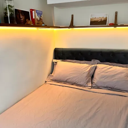 2 Bedrooms Cozy & Stylish, 15min Walk From Eiffel Tower Garden