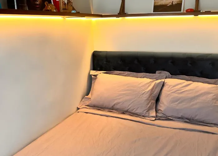 2 Bedrooms Cozy & Stylish, 15min Walk From Eiffel Tower Garden