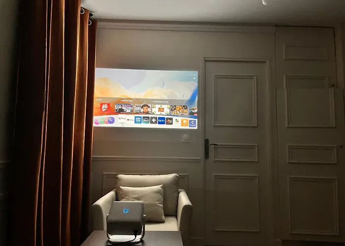 2 Bedrooms Cozy & Stylish, 15min Walk From Eiffel Tower Garden Appartamento Parigi